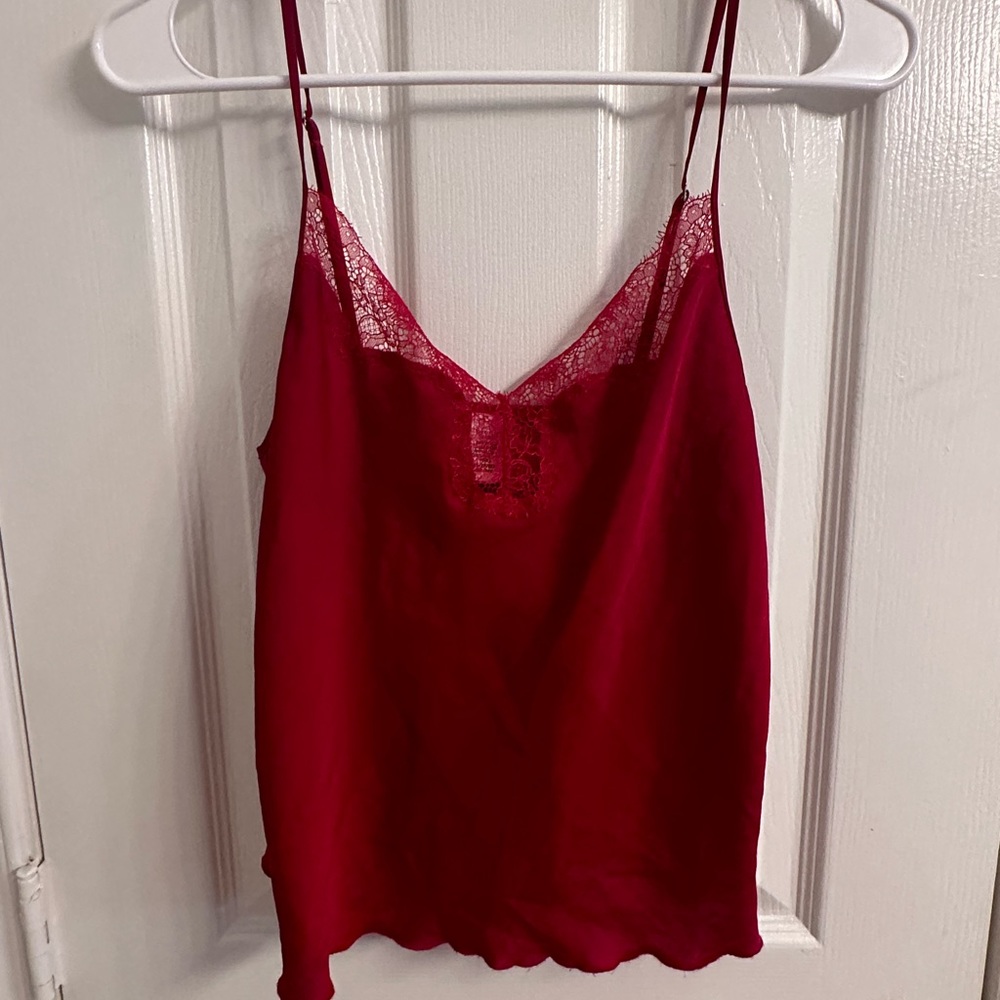 LIKE NEW Victoria’s Secret Cami Top